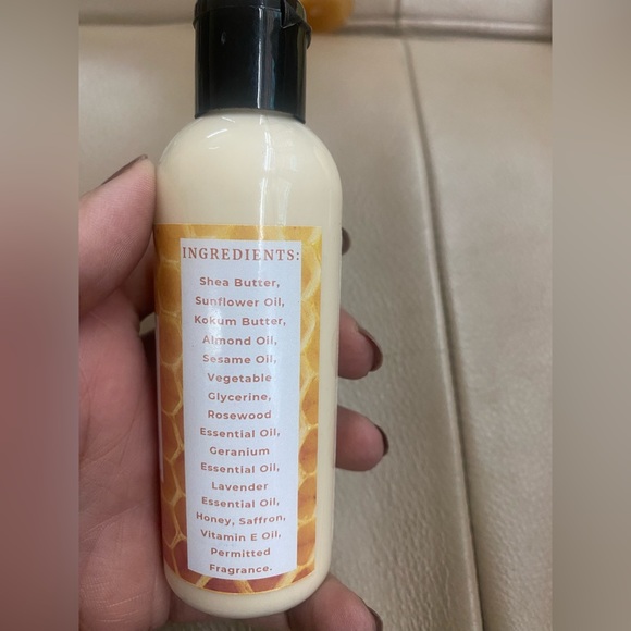 ❌❌SOLD❌❌Lovely set of body lotion,body wash,face scrub,face gel. - Picture 13 of 15